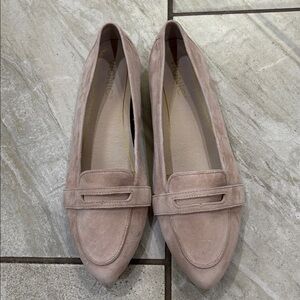 Vionic Blush Loafers size 8.5